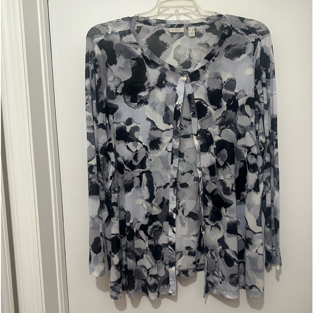 NWOT LOGO black & white floral cardigan, sz 3x